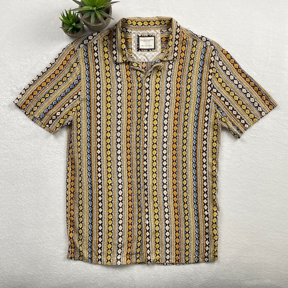 Denim & Flower Other - Denim & Flower Ricky Singh Viscose Patterned Short Sleeve Button Up (Multicolor)